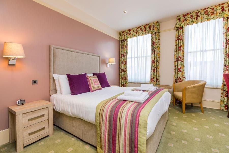 Swan Revived Hotel Milton Keynes Exterior foto